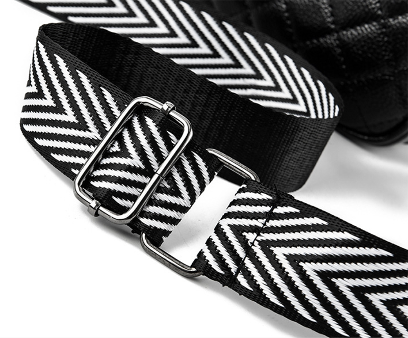 Alizza- Fashion Umhängentasche mit drei Reißverschlüssen