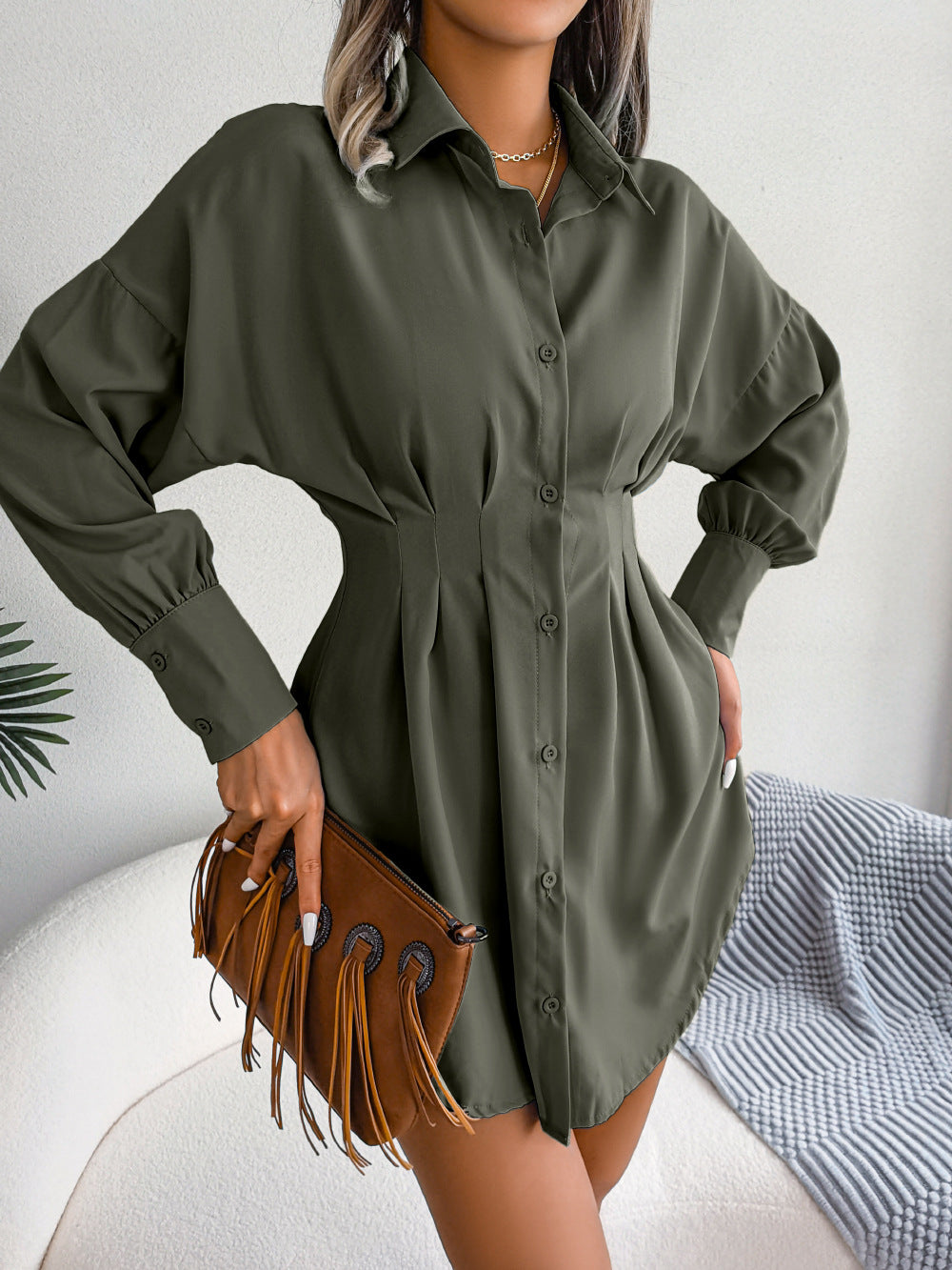 Alizza- Eleganten Damenkleid mit Bluse Motiv bis zum Knie