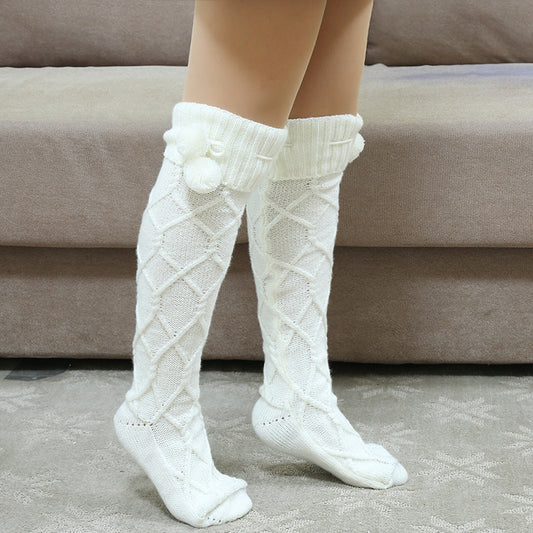 Alizza - Weihnachtsstricksocken mit Fellknäuel für Damen